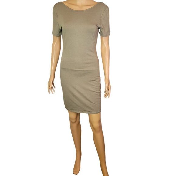 Heart & Hips Bodycon Dress (size L) - Picture 8 of 8